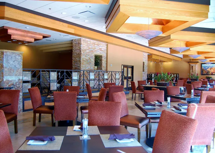 & Conference Center 3*