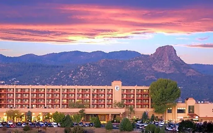 & Conference Center Resort 3*